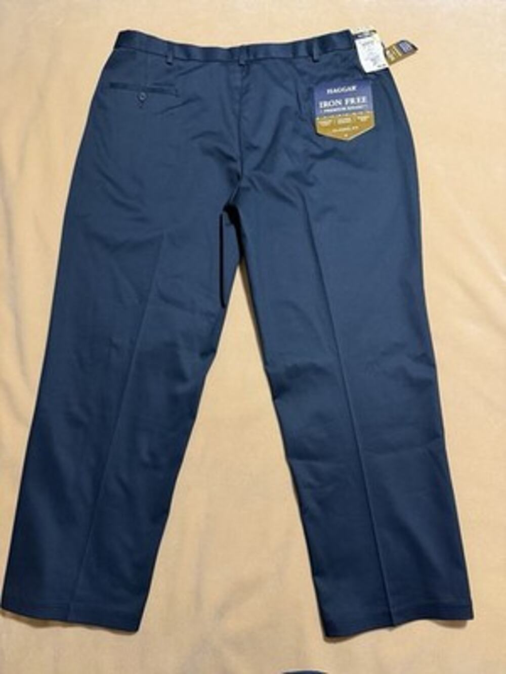 NWT Haggar Premium No Iron Khaki Pants Men’s Sz 44x30 Classic Fit Dark Navy
